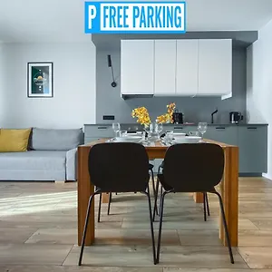 https://like-home-apartments-krakow.krakowhotelspoland.com